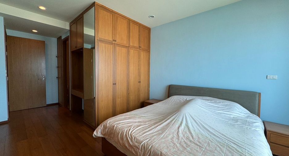 À vendre 2 chambres condo à Yan Nawa, Bangkok