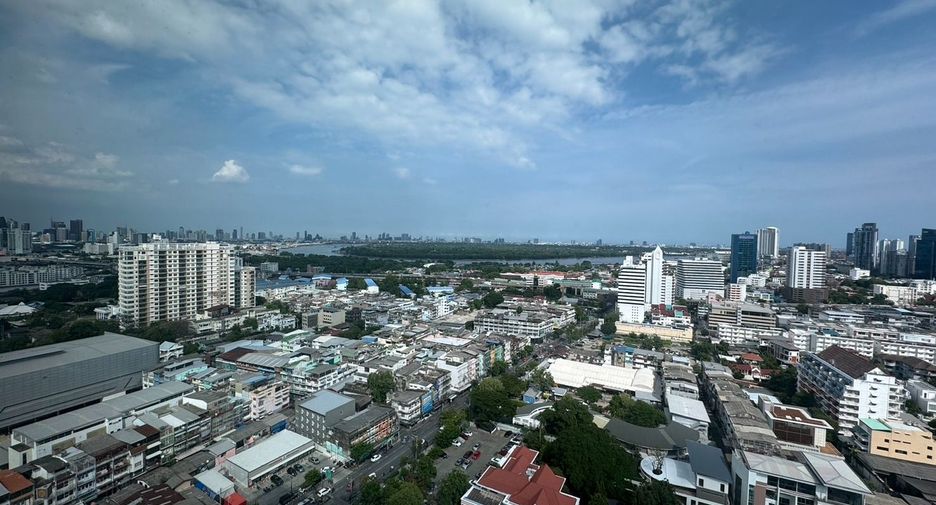 À vendre 2 chambres condo à Yan Nawa, Bangkok