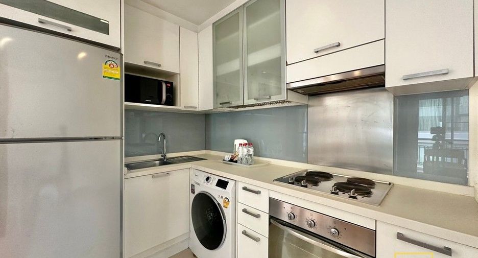 Apartamento con servicios en alquiler de 2 habitaciones en Watthana, Bangkok