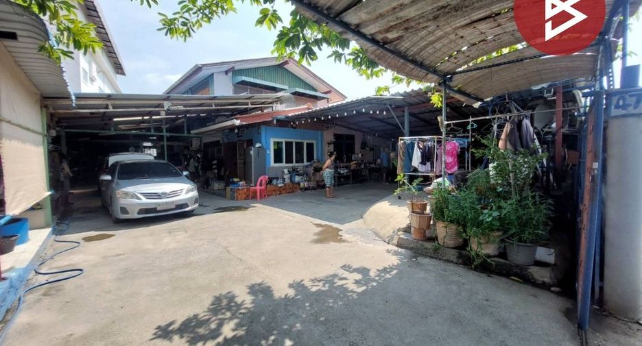 For sale 4 Beds house in Khlong Sam Wa, Bangkok