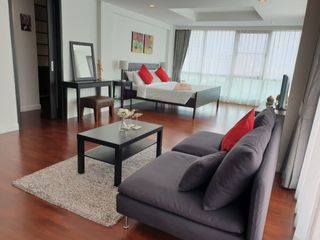 For rent 3 bedrooms condo in Sathon, Bangkok