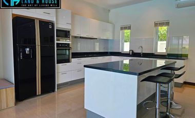 Villa en venta de 4 habitaciones en Hua Hin, Prachuap Khiri Khan