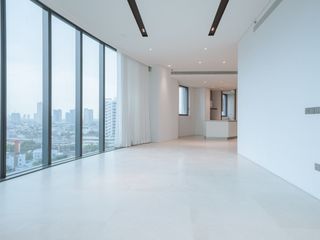 For sale 2 bed condo in Khlong San, Bangkok