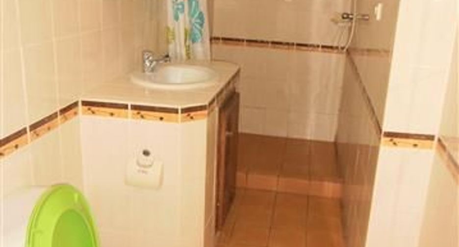 For sale 8 bedrooms hotel in Bang Lamung, Chonburi