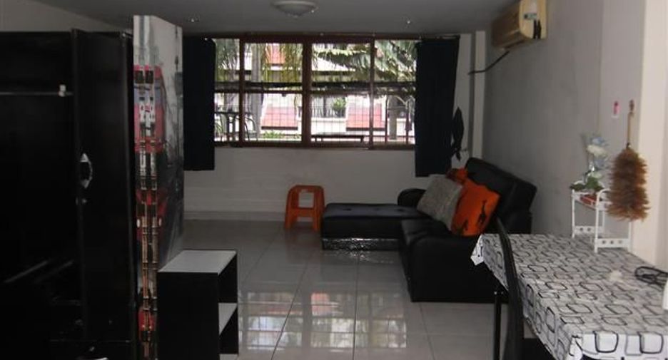 For sale 8 bedrooms hotel in Bang Lamung, Chonburi