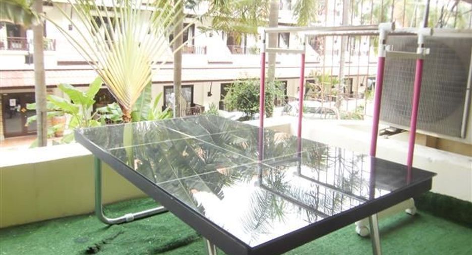 For sale 8 bedrooms hotel in Bang Lamung, Chonburi