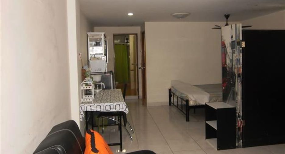 For sale 8 bedrooms hotel in Bang Lamung, Chonburi