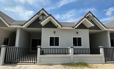 Reihenhaus zum Kauf mit 2 Zimmer in Sattahip, Chonburi