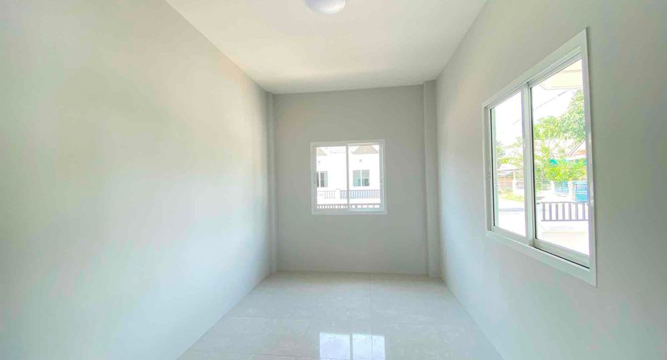 For sale 2 bedrooms townhouse in Sattahip, Chonburi
