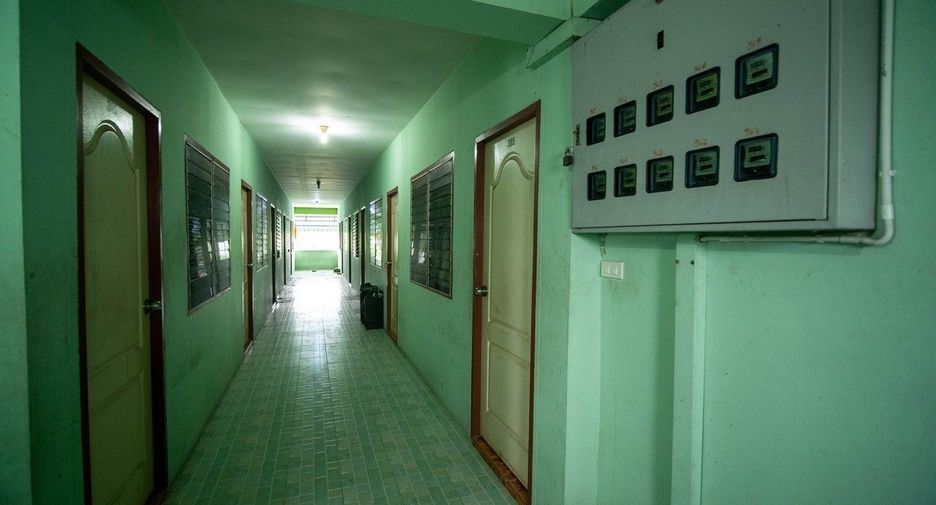 For sale 28 bedrooms apartment in Sam Khok, Pathum Thani