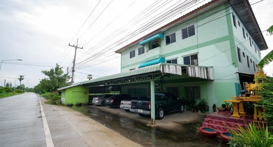 For sale 28 bed apartment in Sam Khok, Pathum Thani