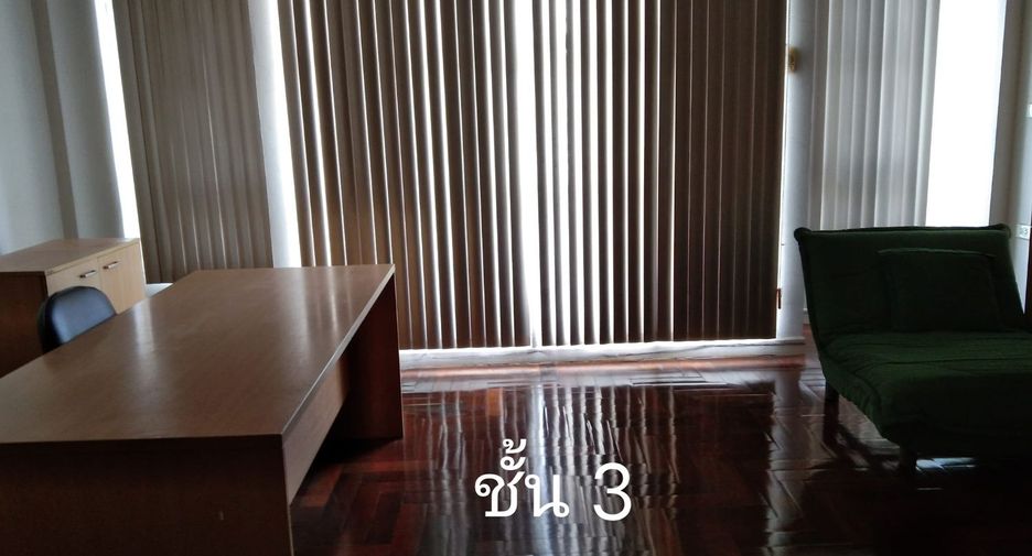 À louer et à vendre 3 chambres condo à Suan Luang, Bangkok