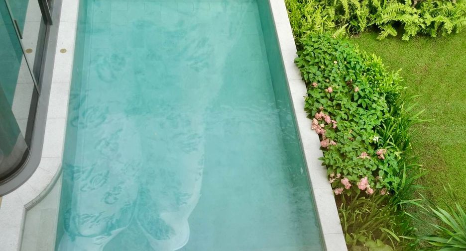 For sale 4 bedrooms house in Wang Thonglang, Bangkok
