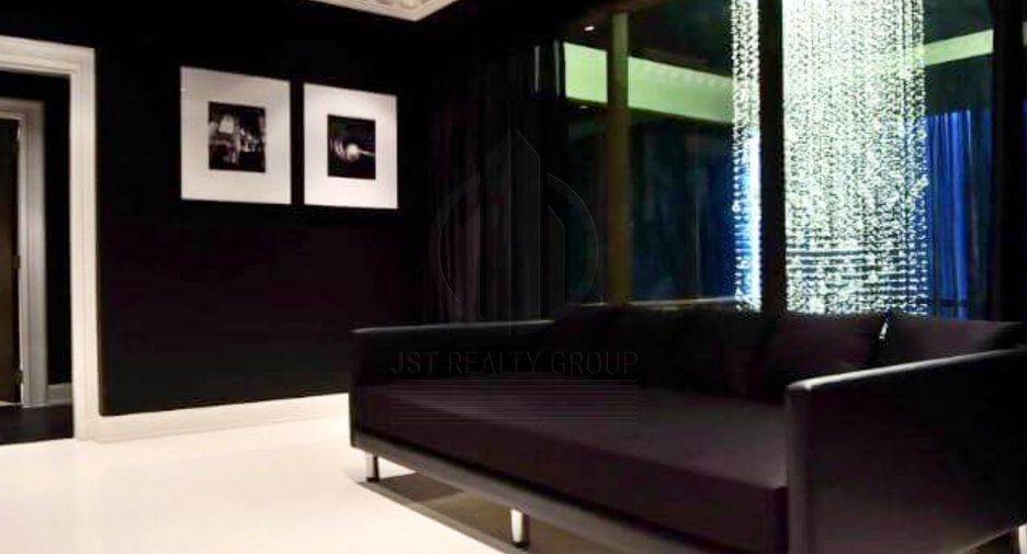 For rent and for sale 3 bedrooms condo in Khlong Toei, Bangkok