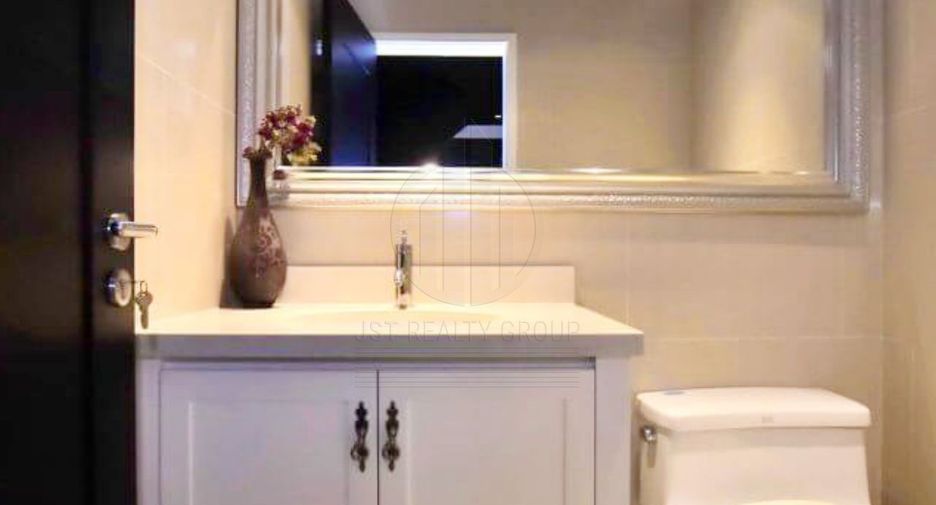 For rent and for sale 3 bedrooms condo in Khlong Toei, Bangkok
