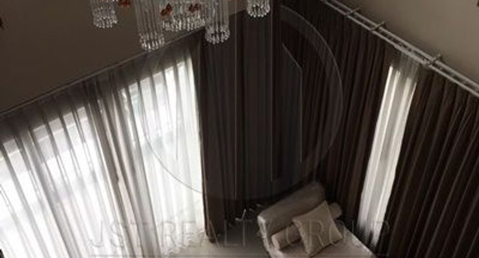 For sale 4 bedrooms condo in Pathum Wan, Bangkok