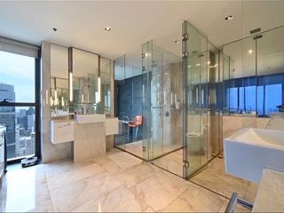 For rent 4 bedrooms condo in Sathon, Bangkok