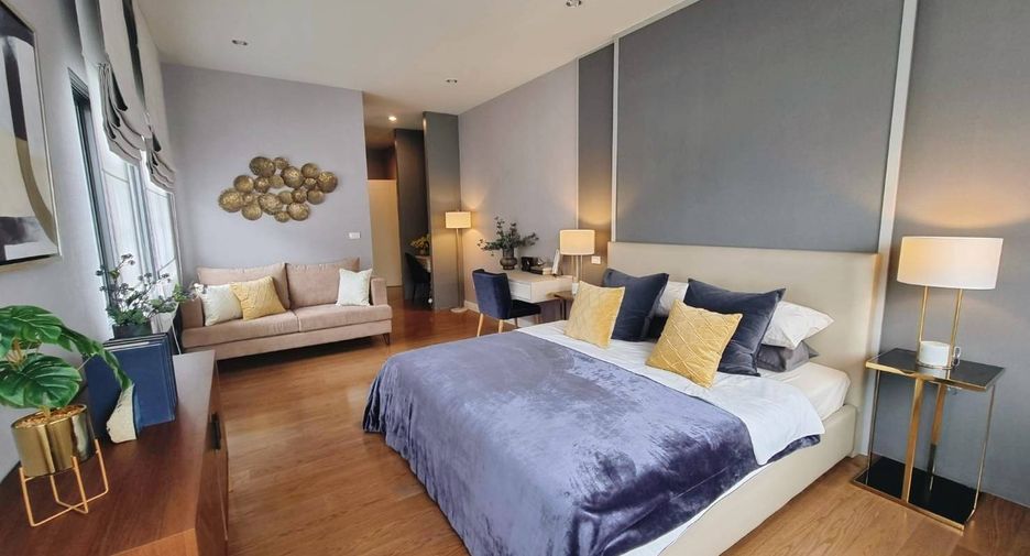 For rent 5 Beds villa in Suan Luang, Bangkok