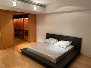For rent 3 bedrooms condo in Sathon, Bangkok