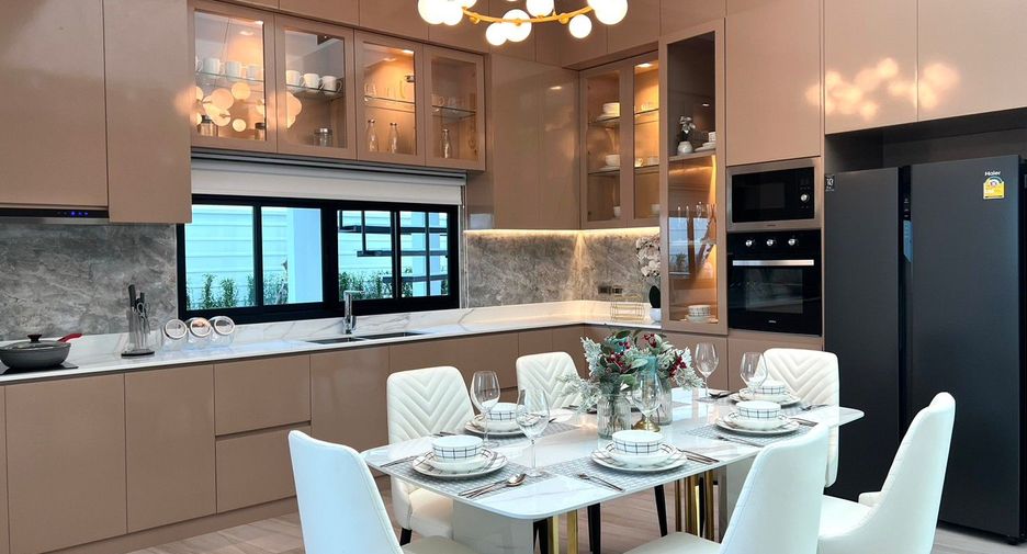 For sale 3 bedrooms villa in Bang Lamung, Chonburi