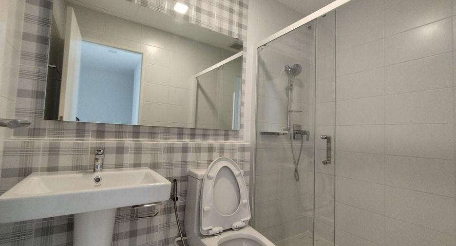 For rent 3 bedrooms townhouse in Prawet, Bangkok