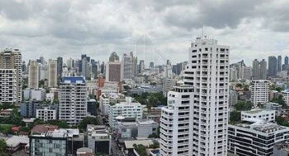 For sale 2 bedrooms condo in Watthana, Bangkok