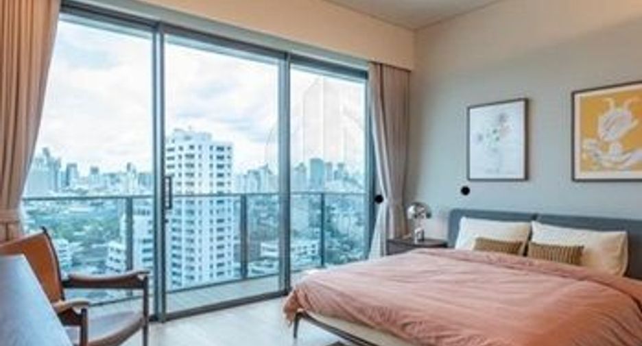 For sale 2 bedrooms condo in Watthana, Bangkok