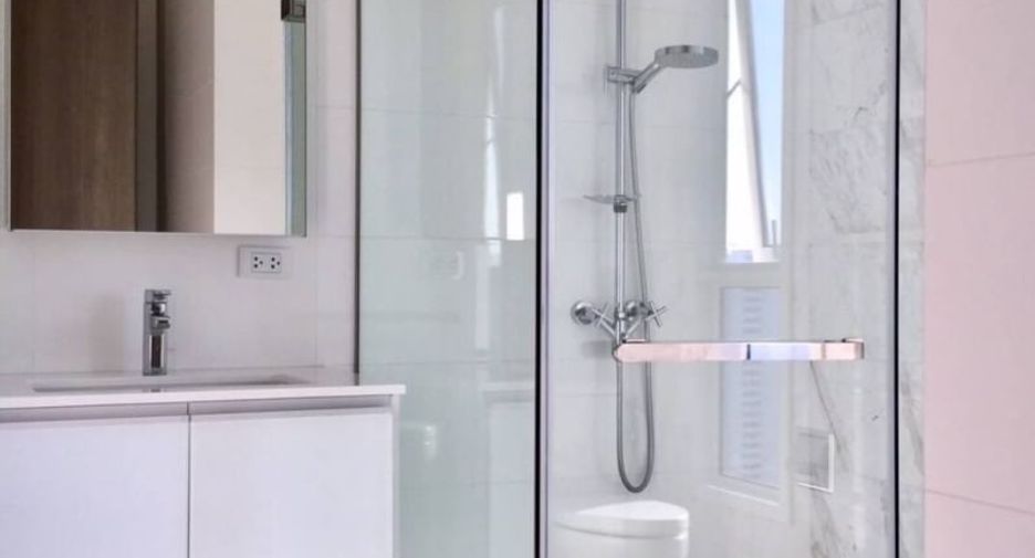 Condo en alquiler y en venta de 2 habitaciones en Watthana, Bangkok