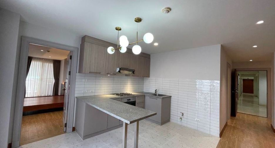 For rent 2 ベッドルーム apartment in Pathum Wan, Bangkok