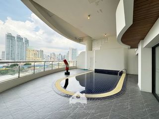 For rent 4 Beds condo in Khlong Toei, Bangkok