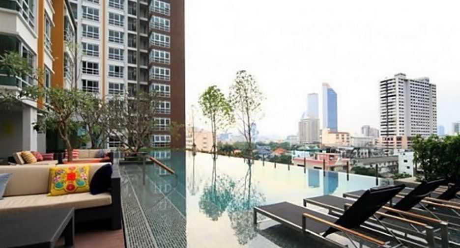 For sale 1 Beds condo in Huai Khwang, Bangkok