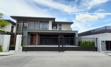 出租 和 出售 5 卧室 独立屋 在 Suan Luang, 曼谷
