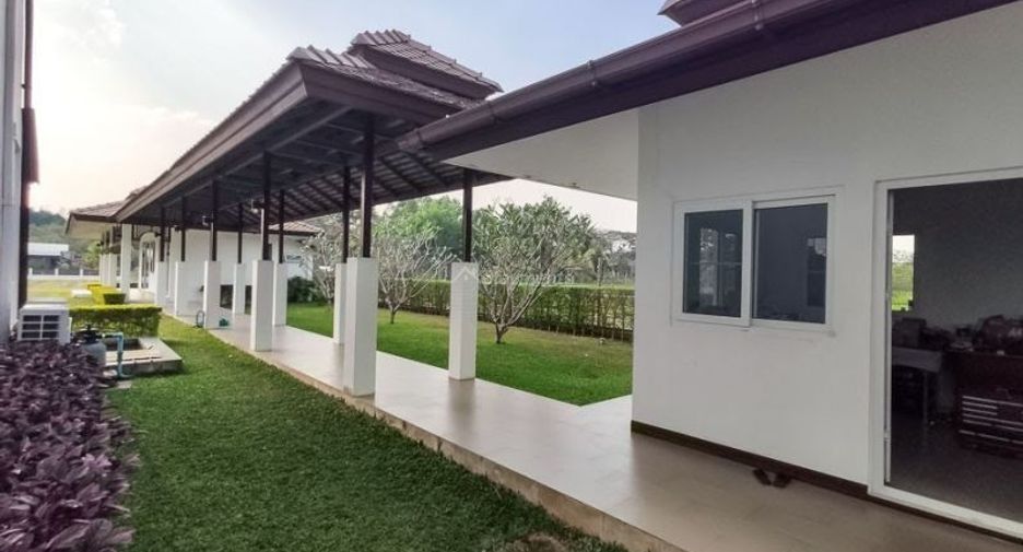 Villa en alquiler y en venta de 4 habitaciones en Mae Rim, Chiang Mai