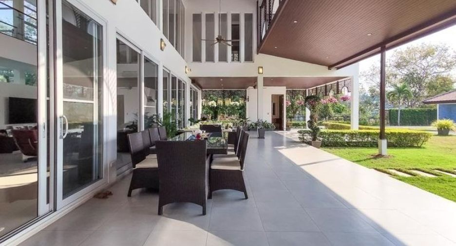 Villa en alquiler y en venta de 4 habitaciones en Mae Rim, Chiang Mai