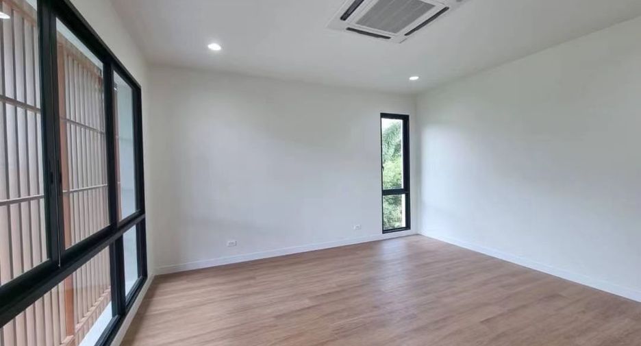 À vendre 4 chambres maison à Sattahip, Chonburi