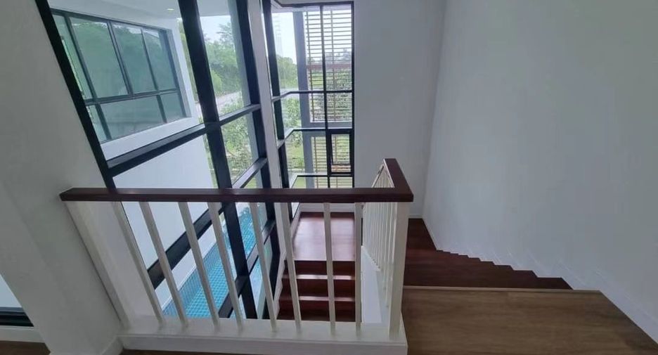 À vendre 4 chambres maison à Sattahip, Chonburi
