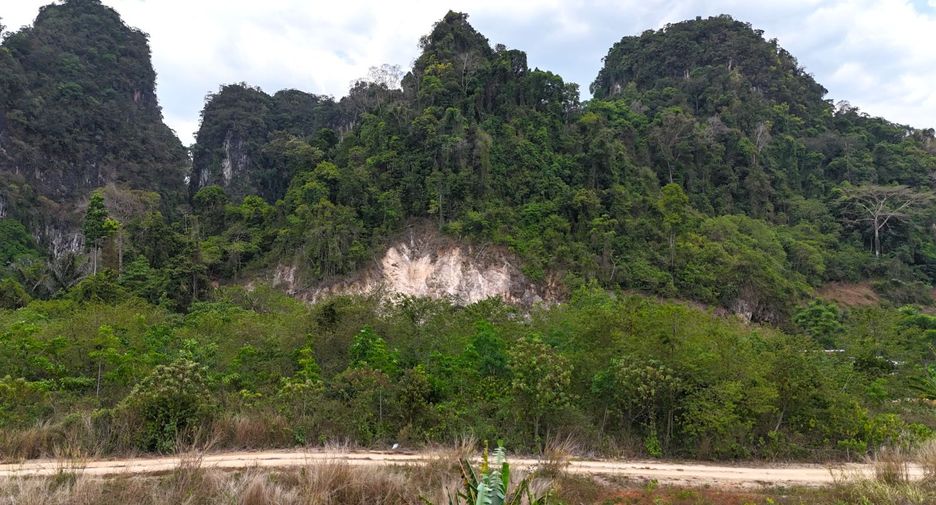À vendre terrain à Mueang Krabi, Krabi