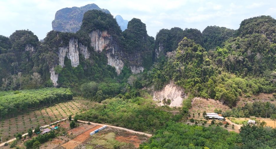 À vendre terrain à Mueang Krabi, Krabi