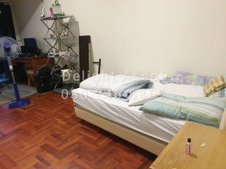 For sale 5 bed townhouse in Khlong San, Bangkok