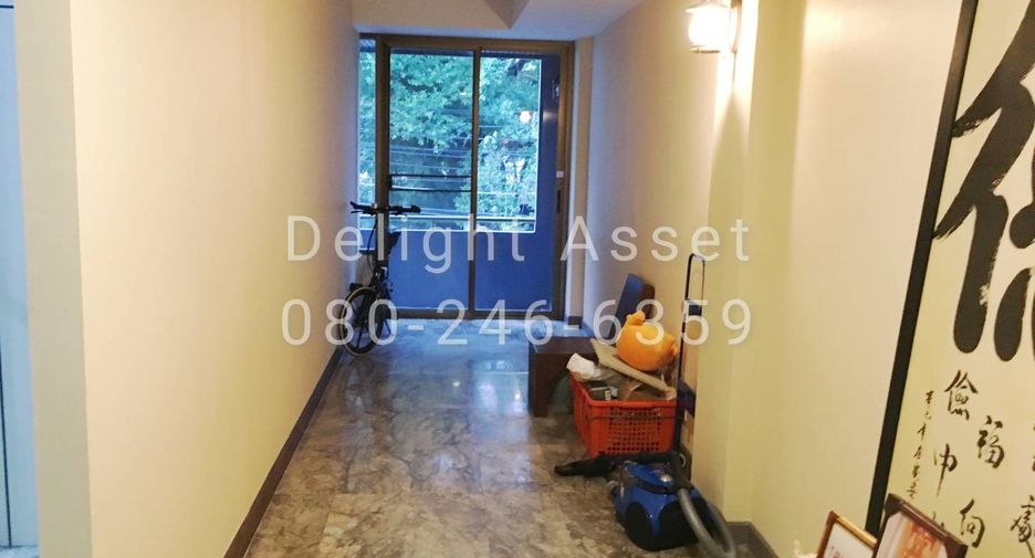 Casa adosada en venta de 5 habitaciones en Khlong San, Bangkok