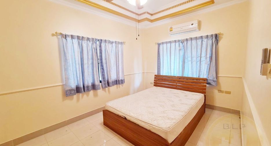 Casa en alquiler y en venta de 3 habitaciones en Bang Lamung, Chonburi