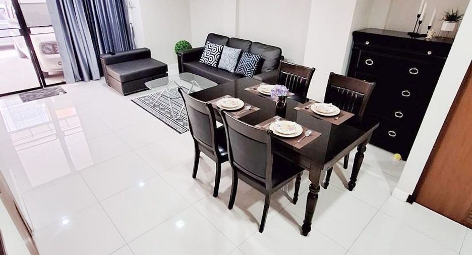 For rent 34 bed townhouse in Mueang Chiang Mai, Chiang Mai