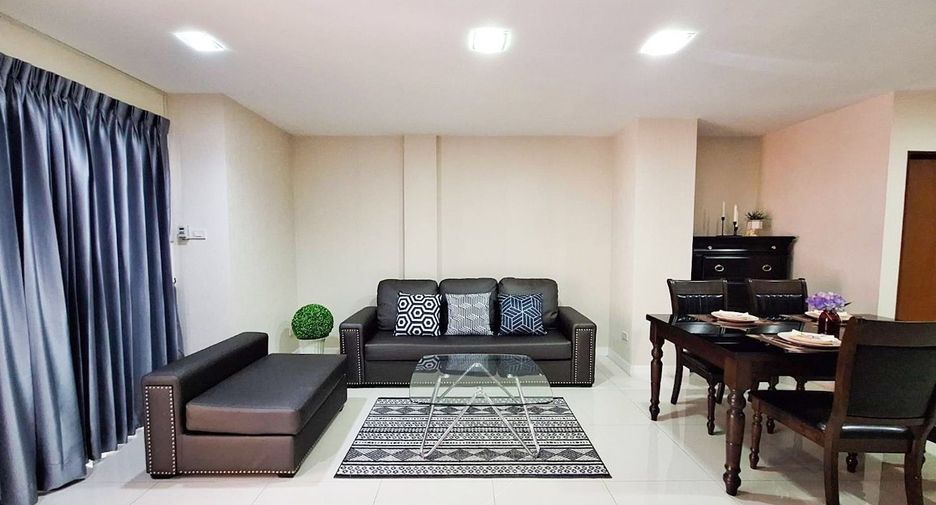 For rent 34 bed townhouse in Mueang Chiang Mai, Chiang Mai