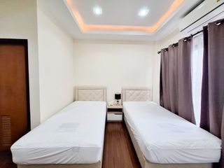 For rent 34 Beds townhouse in Mueang Chiang Mai, Chiang Mai