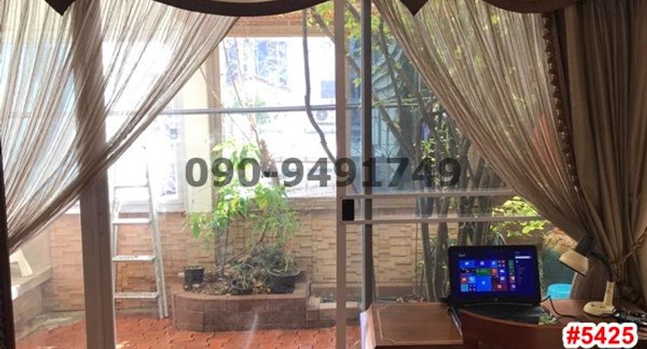 For rent そして for sale 7 Beds house in Phaya Thai, Bangkok