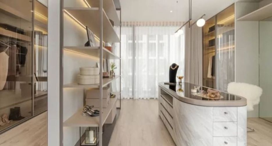 Haus zum Kauf mit 4 Zimmer in Phaya Thai, Bangkok