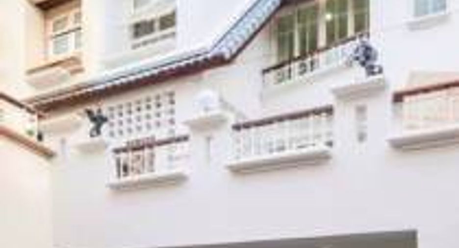 Casa adosada en alquiler y en venta de 5 habitaciones en Chatuchak, Bangkok