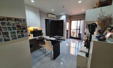 Wohnung zur Miete und zum Kauf mit 1 Zimmer in Khlong San, Bangkok