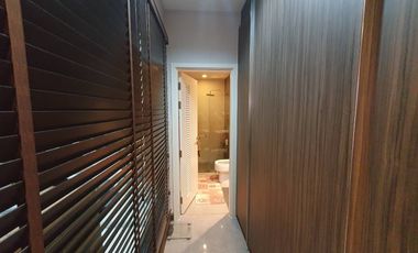 Wohnung zur Miete und zum Kauf mit 1 Zimmer in Khlong San, Bangkok
