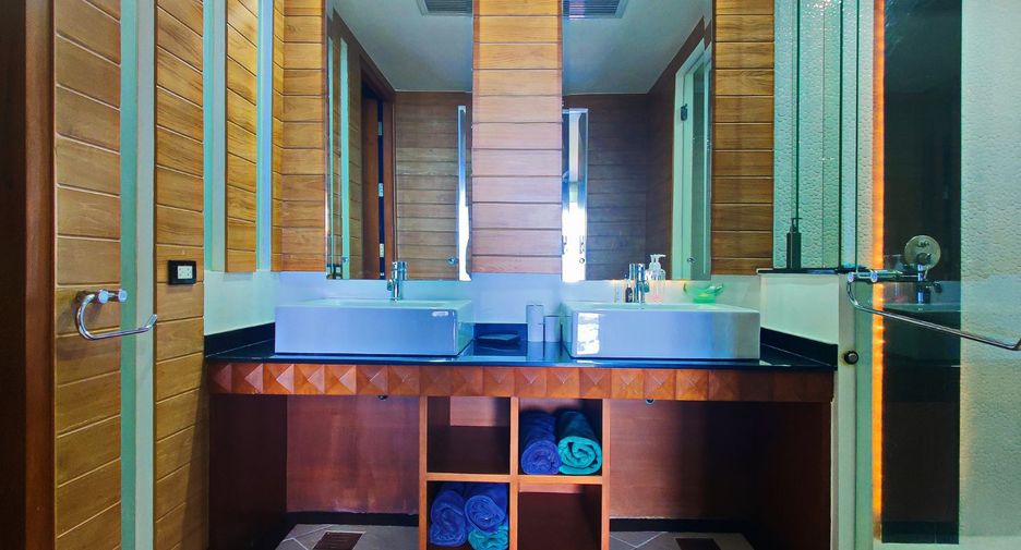 For sale 3 bedrooms condo in Mueang Phuket, Phuket